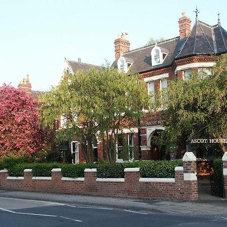 Ascot House Hotell York Exteriör bild