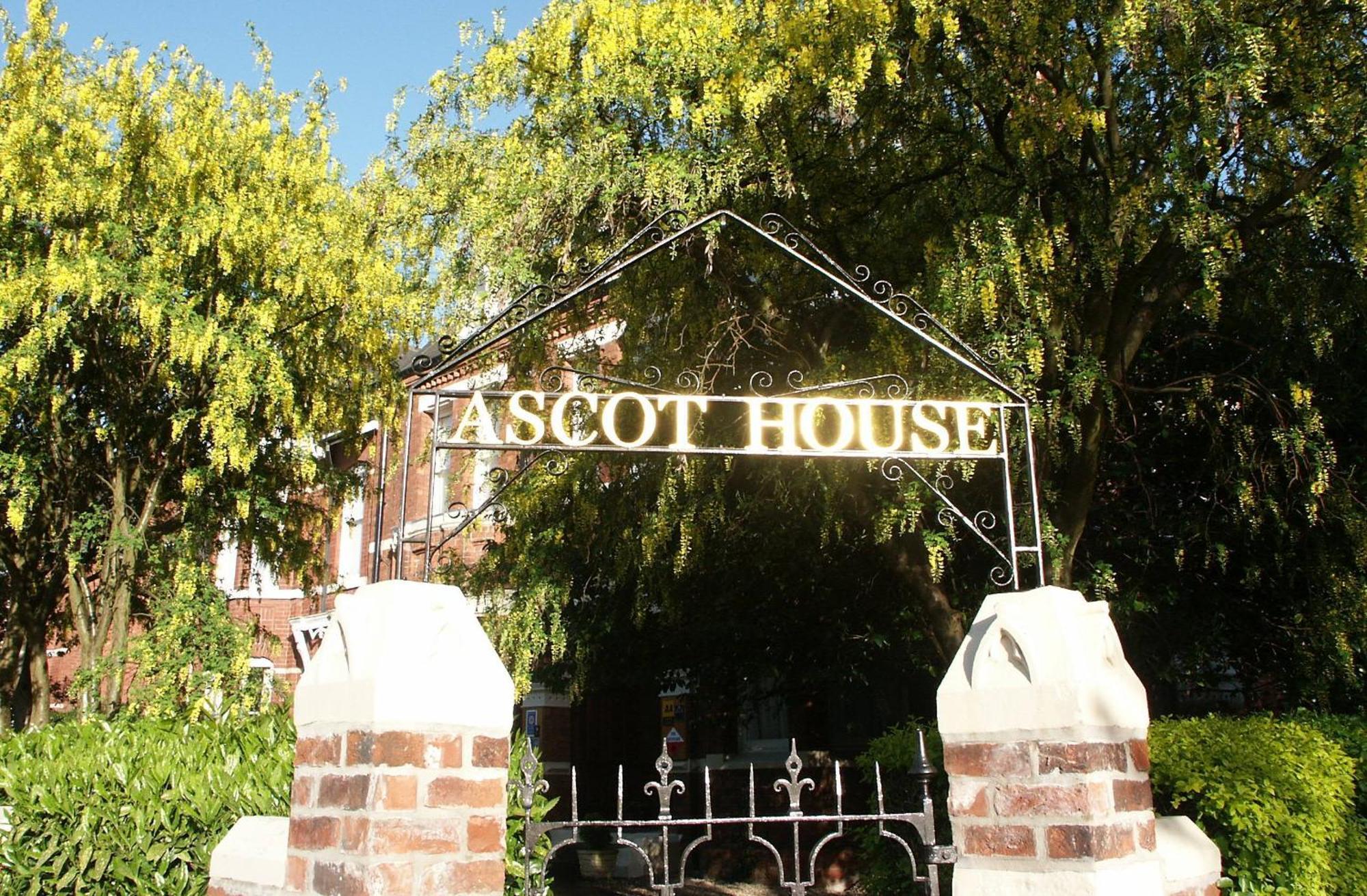 Ascot House Hotell York Exteriör bild